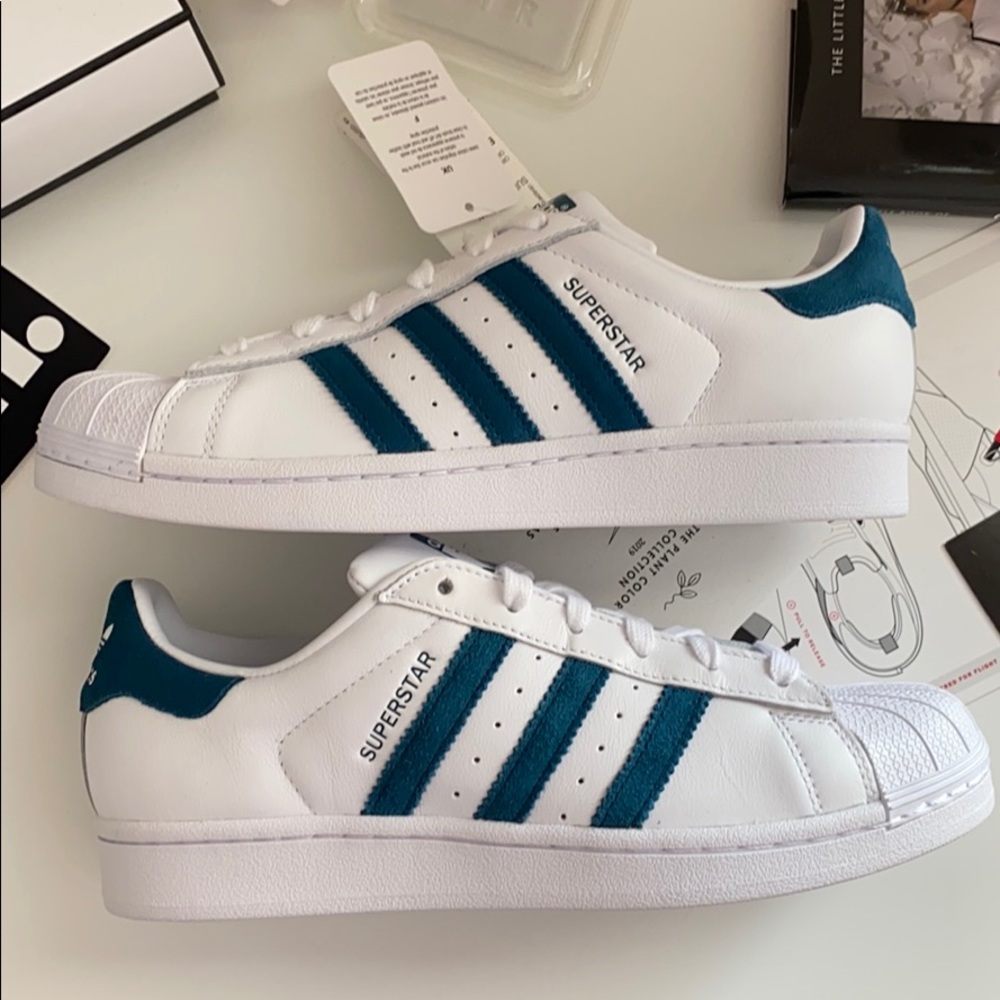 NWT Adidas superstar - Picture 9 of 11